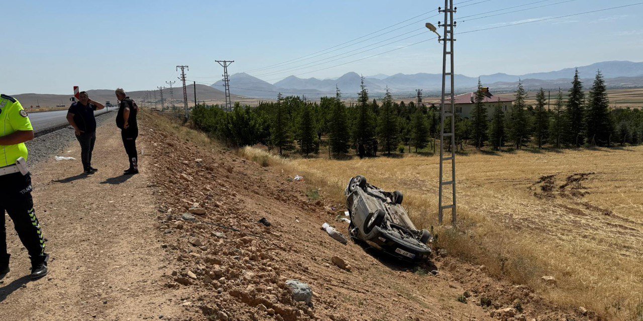Afşin’de Kontrolden Çıkan Otomobil Takla Attı: 4 Yaralı