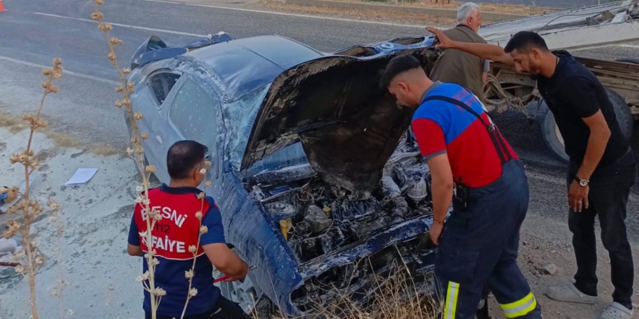 Adıyaman'da Otomobil Şarampole Devrildi: Sürücü Ağır Yaralandı