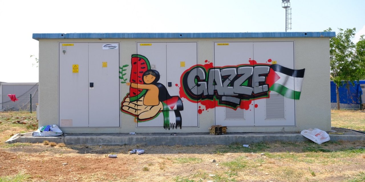 Onikişubat’ta Filistin temalı grafitilerle trafolar vicdan anıtına dönüştü