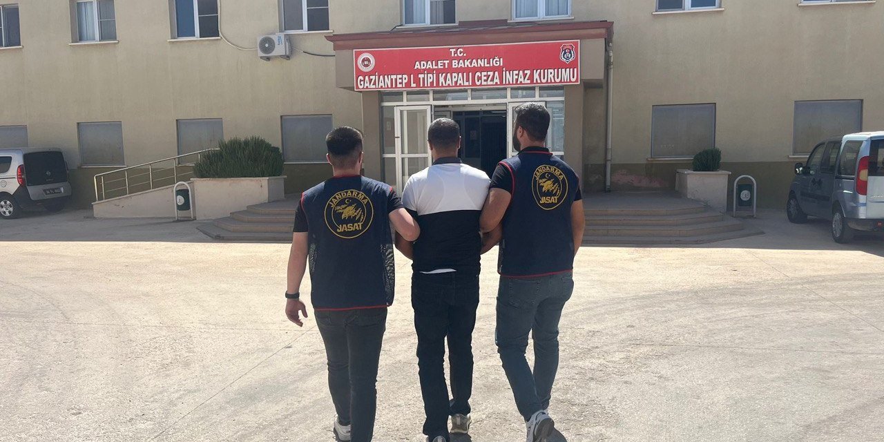 Jandarma dedektifleri Gaziantep'te firari hükümlüyü yakaladı