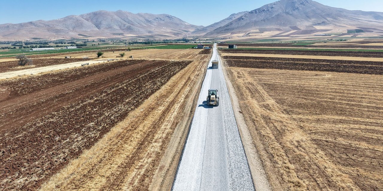 Ekinözü Kırsalına Yol Yatırımı…