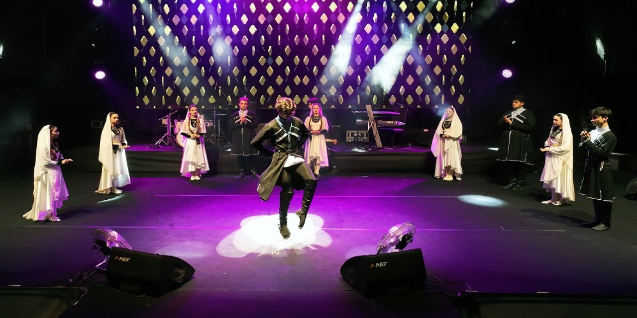 Geleneksel Ağustos Fuarı’nda Kafkasya Rüzgârı Esti