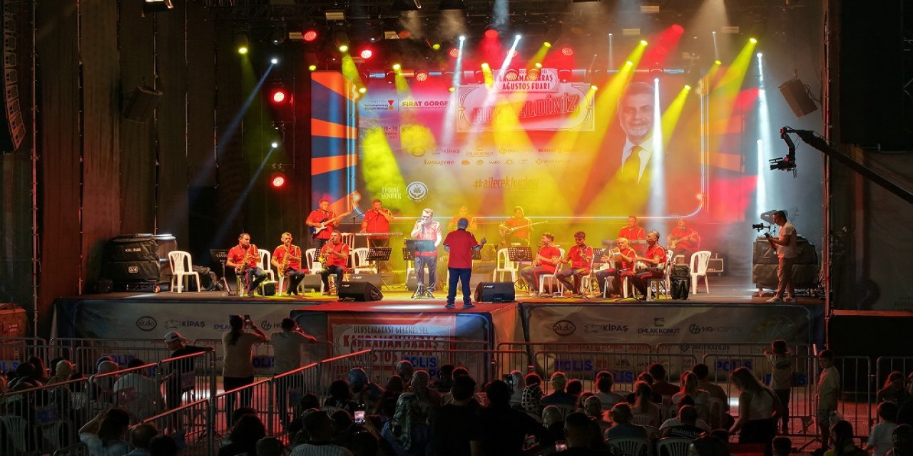 Ağustos Fuarı’nın Final Gününde Büyükşehir’in Bandosu Sahne Aldı