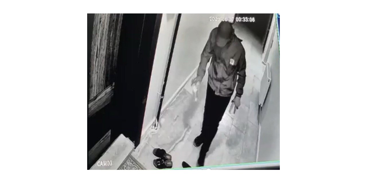 Kahramanmaraş’ta evi benzin döküp yaktı