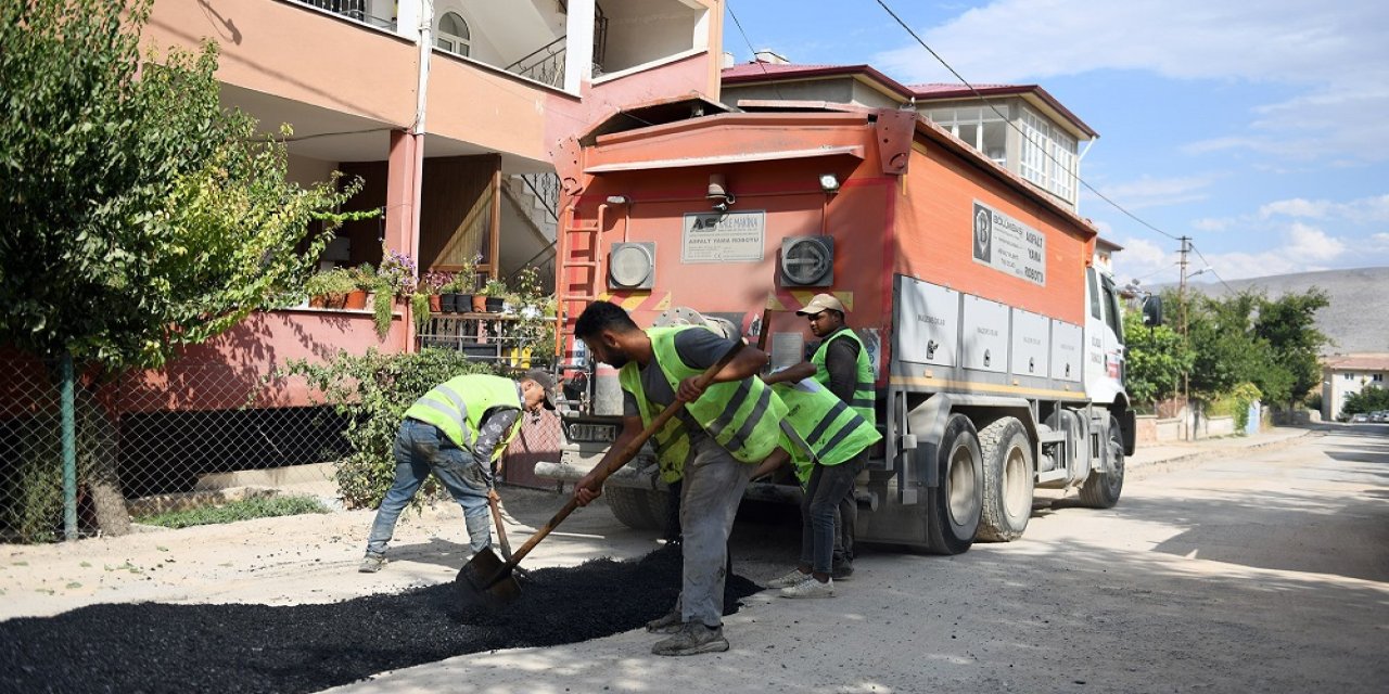 Elbistan’da 80 Milyon TL’lik Asfalt Yatırımı Başladı
