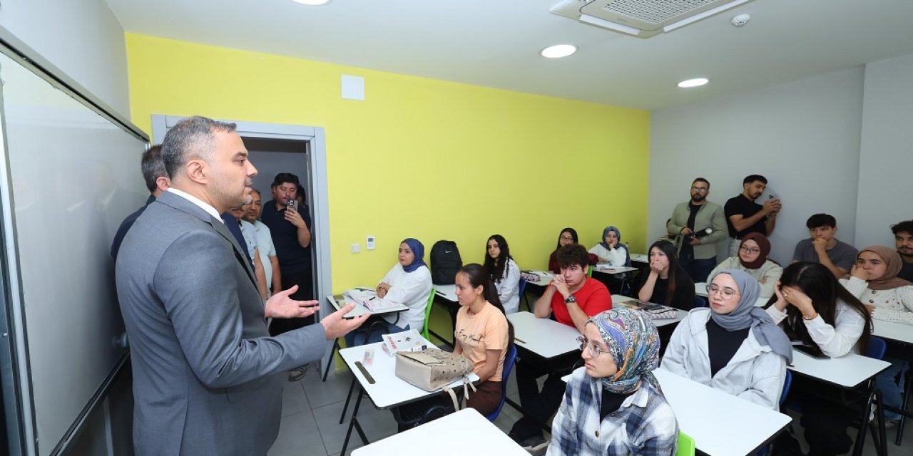 Onikişubat’ta Üniversite Hazırlık Kursları’nda Yeni Dönem Başladı