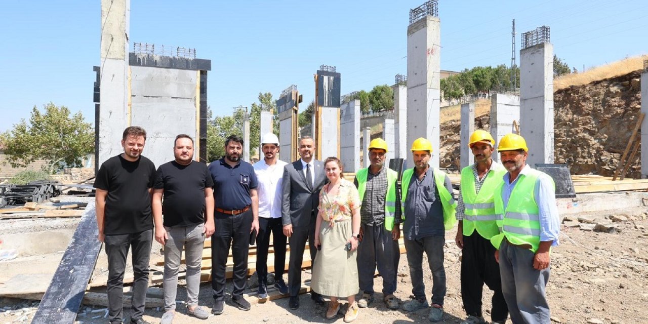 Onikişubat’ta üç dev temel atma töreni…