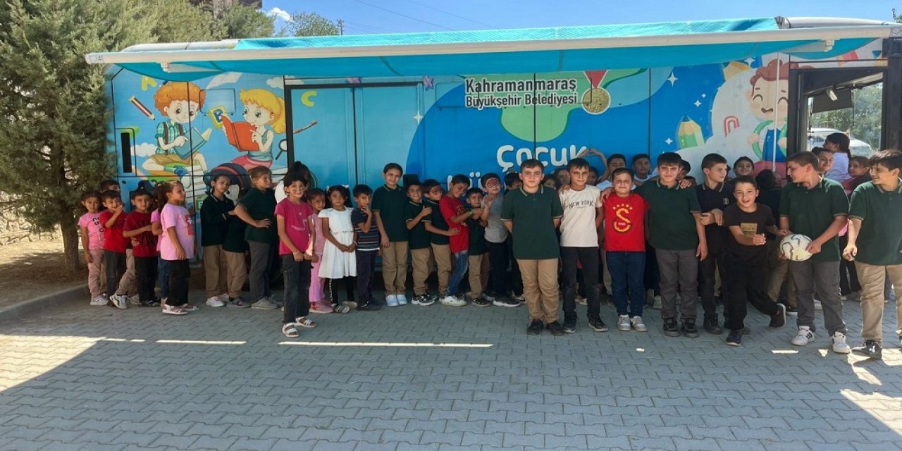 Mobil Çocuk Kütüphane Her Yerde…