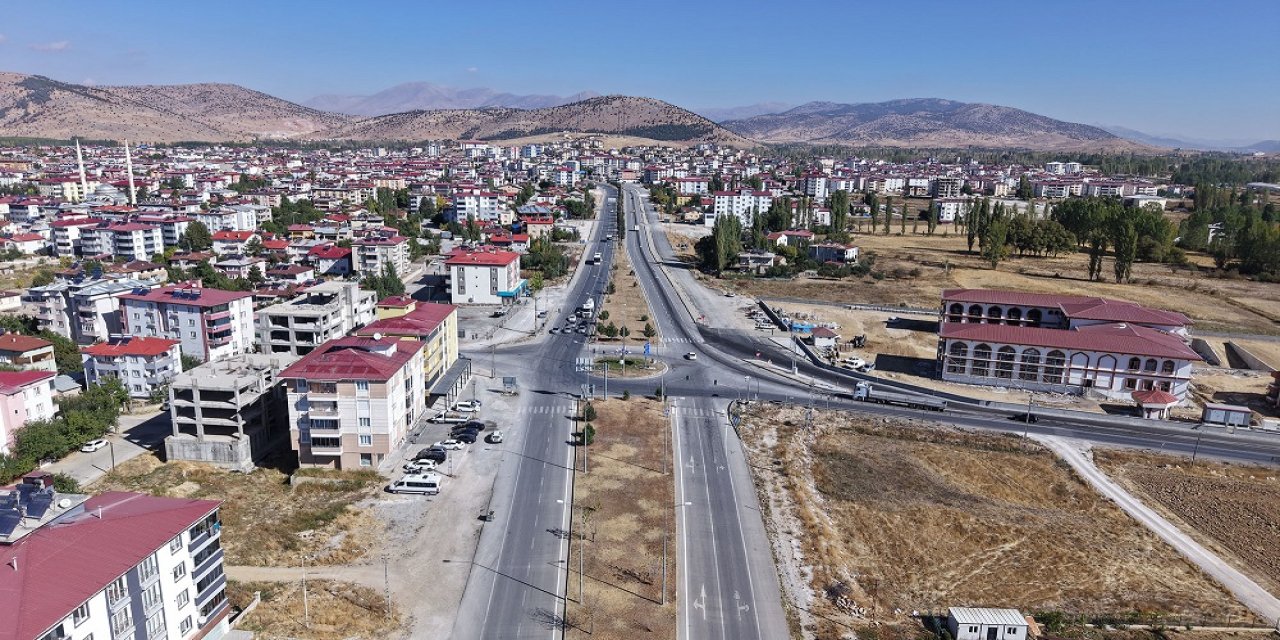 Göksun Kavşağı’nda Yeni Geçiş Hattı Trafik Akışını Rahatlattı