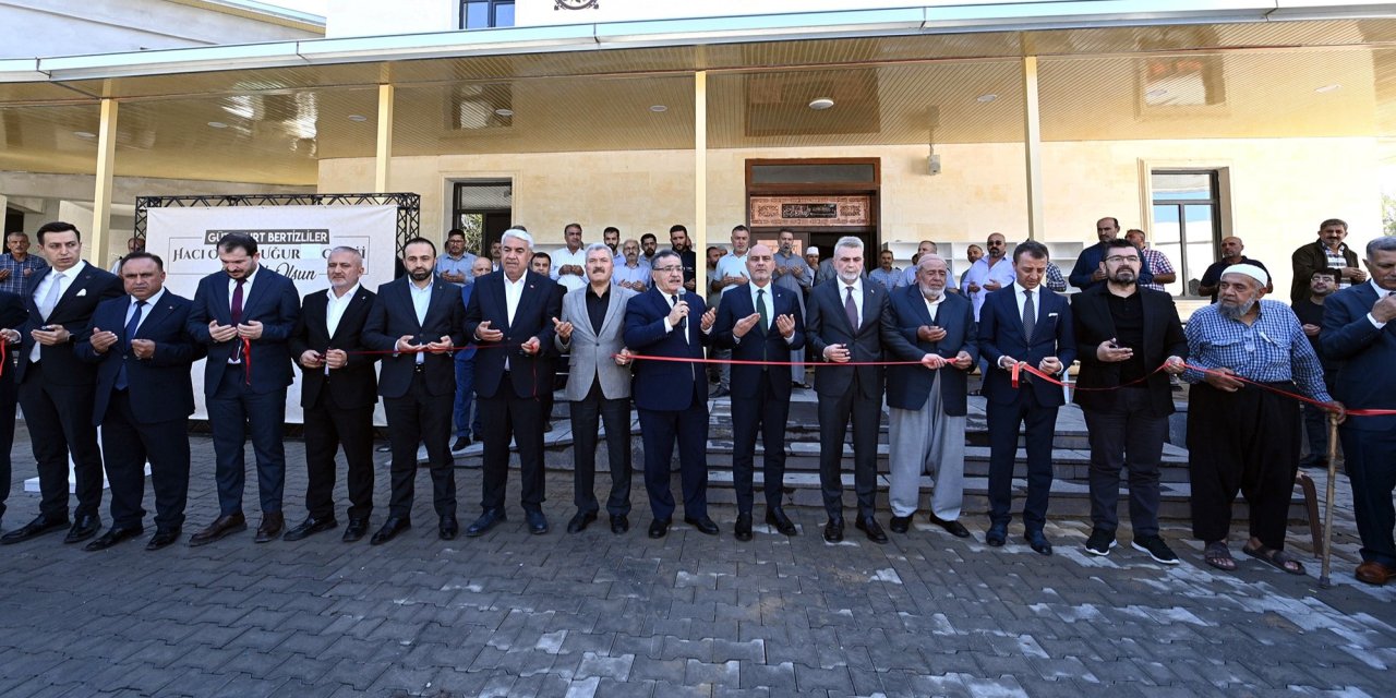 Dulkadiroğlu Hacı Osman Uğur Camii Hizmete Açıldı