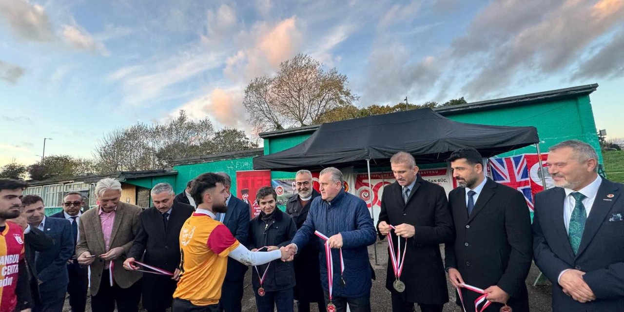 Londra’da Türk Futbol Turnuvası