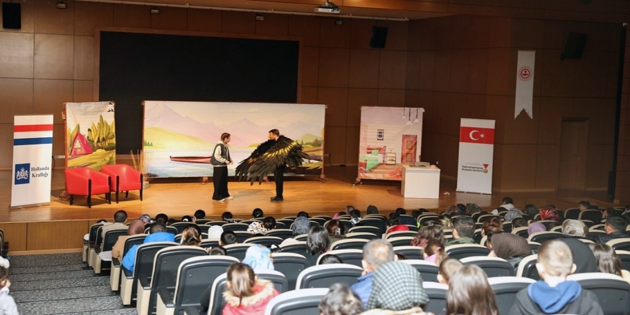 Afşin ve Göksun’da Miniklere Özel Tiyatro Gösterisi