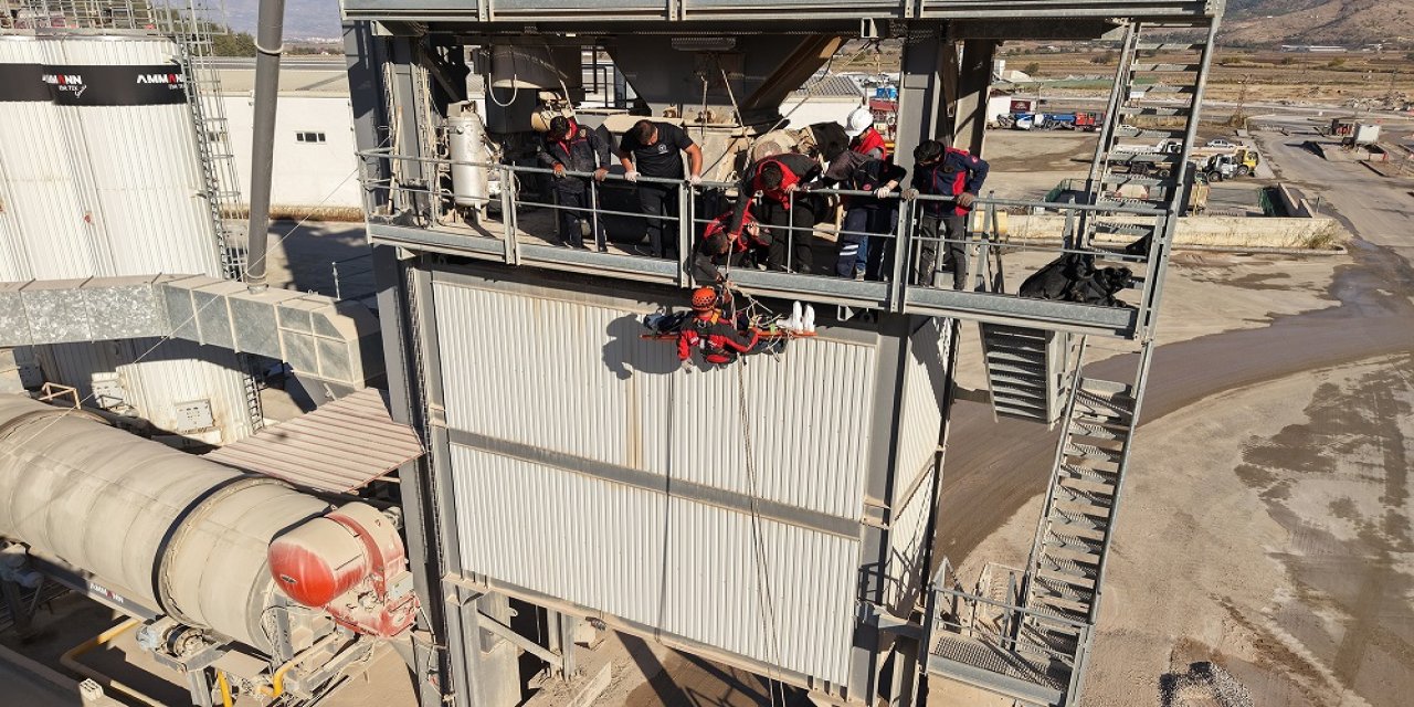 Büyükşehir’den Gerçeği Aratmayan Acil Durum Tatbikatı