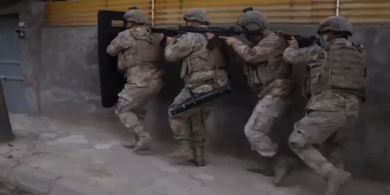 Kahramanmaraş jandarma tek tek enseledi 