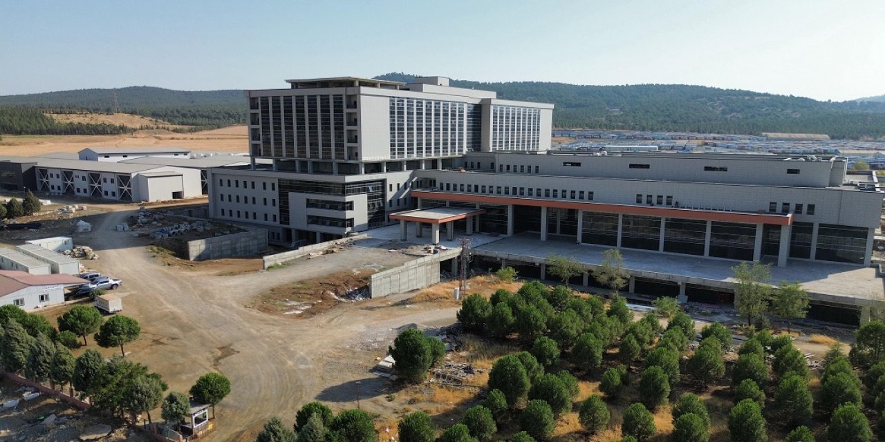 Başkan Görgel ve Vali Ünlüer, Ferhuş Sağlık Kompleksi’ni İnceledi