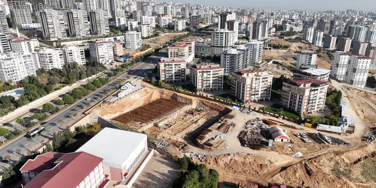 Gençlik ve Spor Merkezi’nde Çalışmalar Sürüyor!