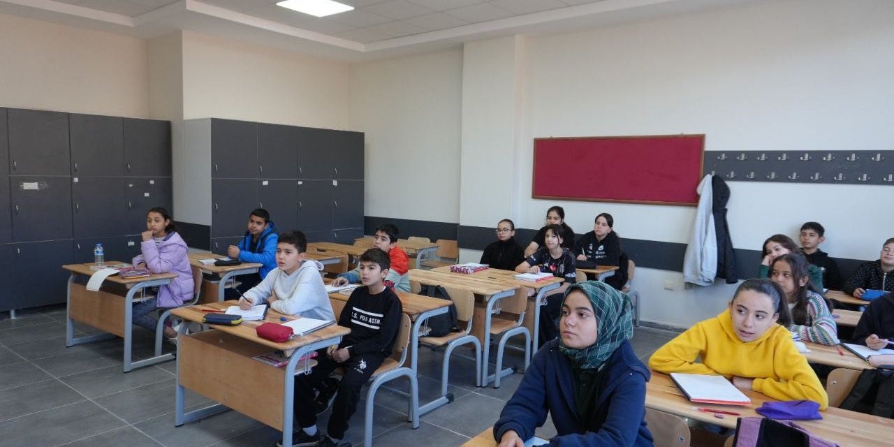Kahramanmaraş’ta eğitim seferberliği: Depremin izleri siliniyor, 69 yeni okul hizmette