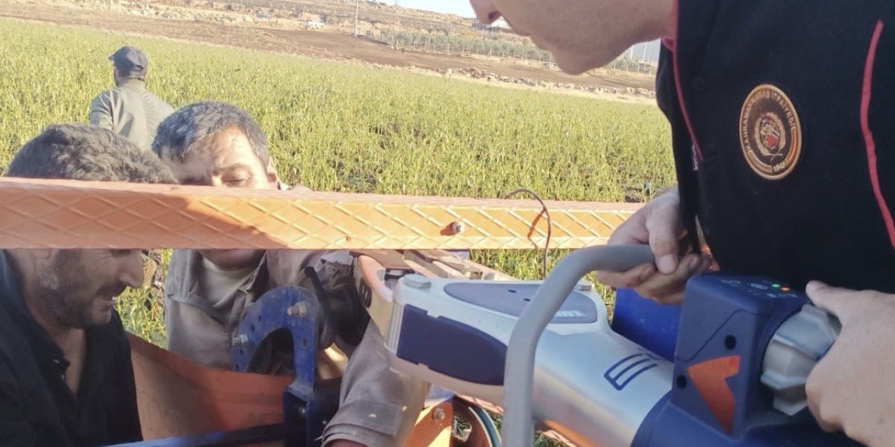 Kahramanmaraş’ta hortum sarma makinesine kolunu kaptırdı 