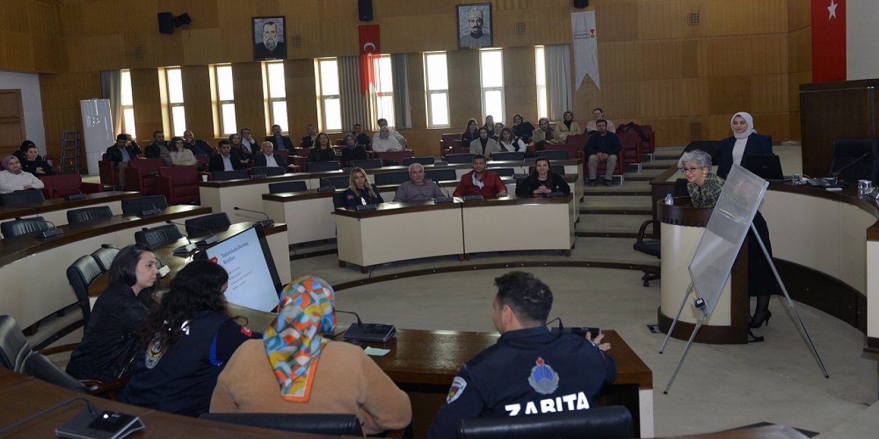 Büyükşehir, Hizmet Kalitesini Artıracak Eğitimlerini Sürdürüyor