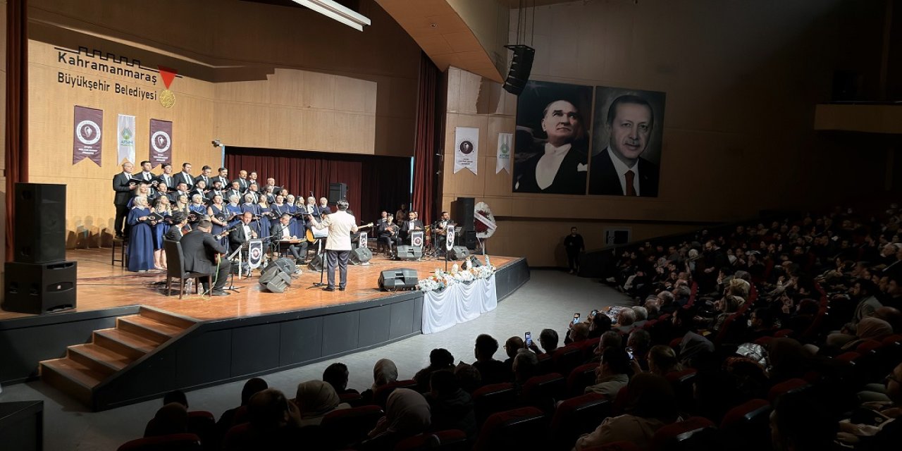 “İncesaz Şarkıları” Konseri Müzikseverleri Nostaljik Bir Yolculuğa Çıkardı