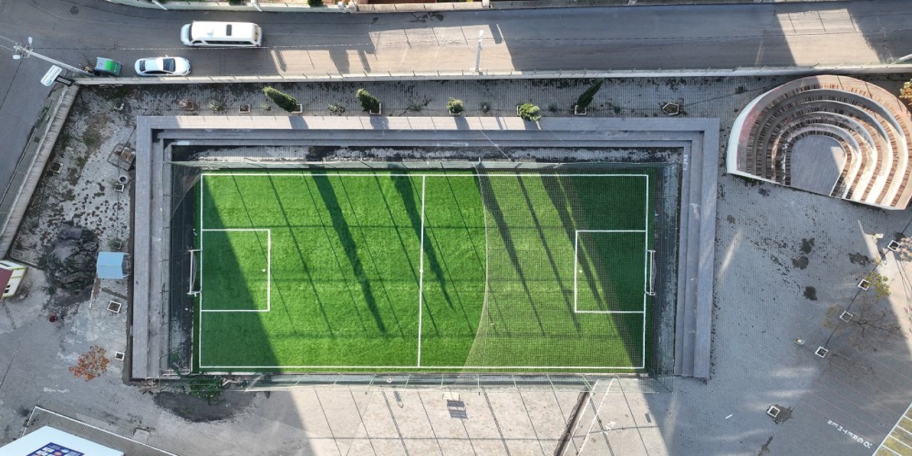 Gençlik Enerjisi Sahalara Taşınıyor; Şehre 35 Yeni Halısaha