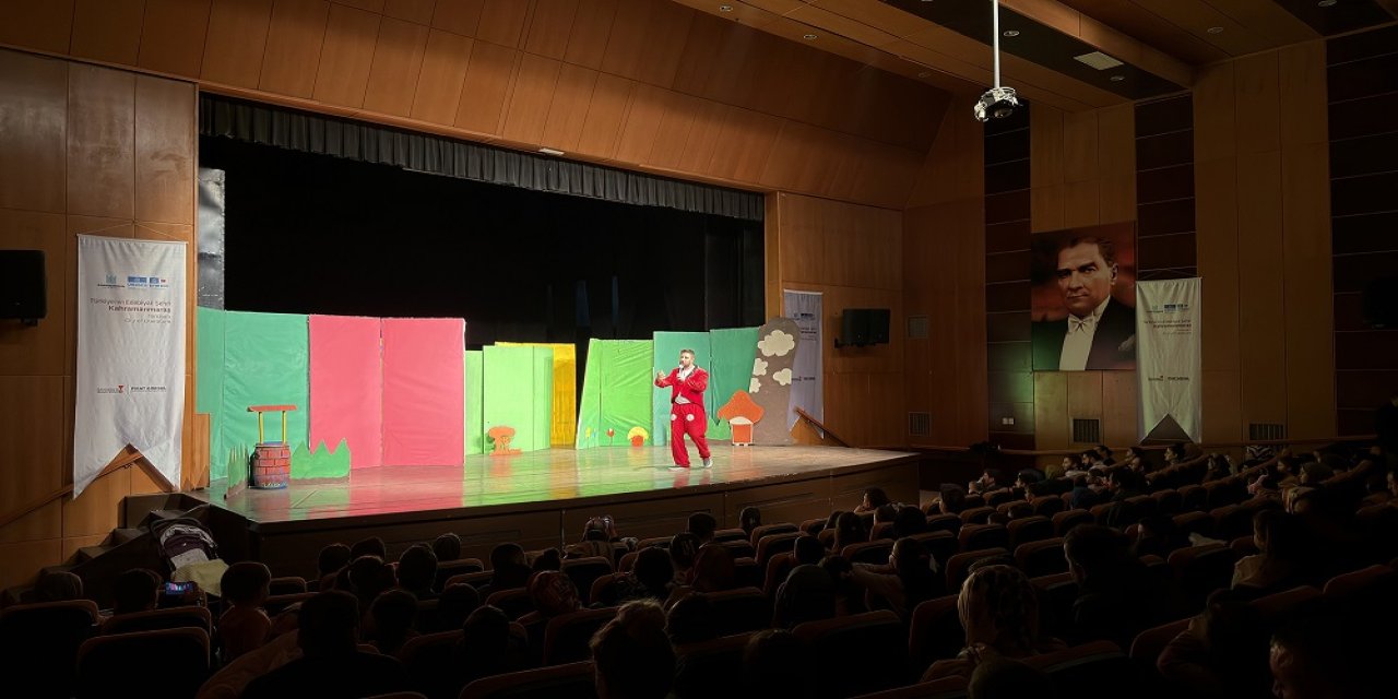 “Küçük Cesaretler Kulübü” Minik İzleyicilerle Buluştu