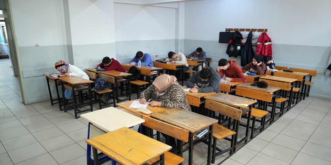 Büyükşehir, Gençleri Sınav Maratonuna Hazırlıyor