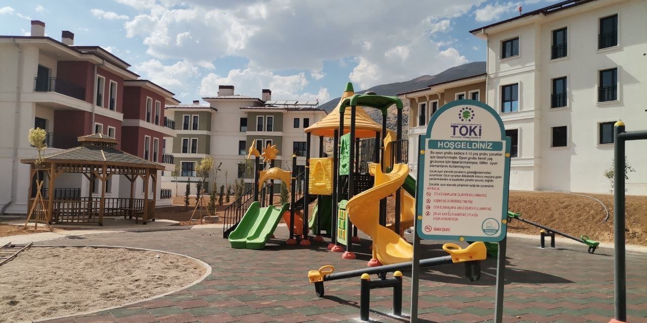 Kahramanmaraş’ta “Deprem Bebek” En Küçük Hak Sahibi Oldu