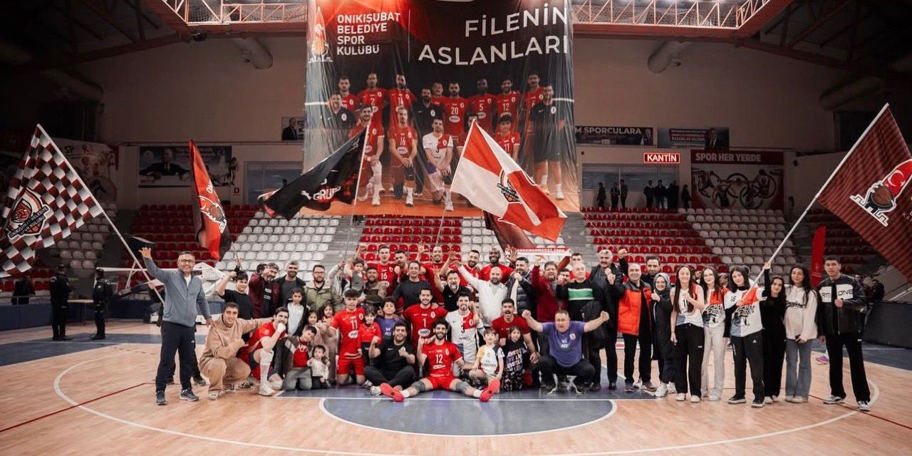 Onikişubat Belediyespor Ligi Ezdi Geçti