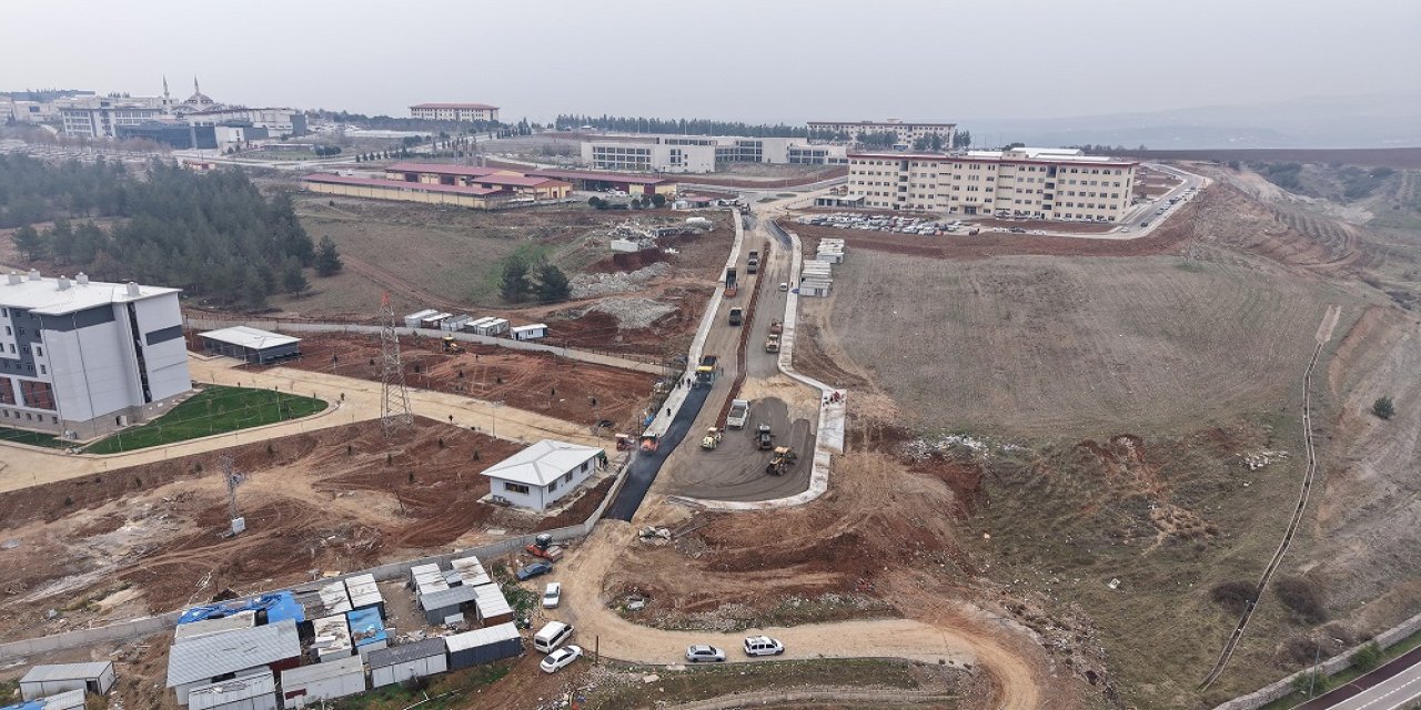 Yeni Yurtlar İçin Yol İnşa Ediliyor