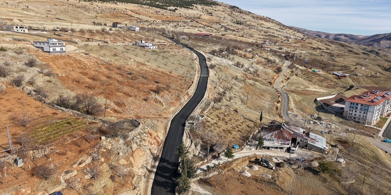 Çağlayancerit İstiklal Mahallesi’nde Asfalt Çalışması Tamamlandı