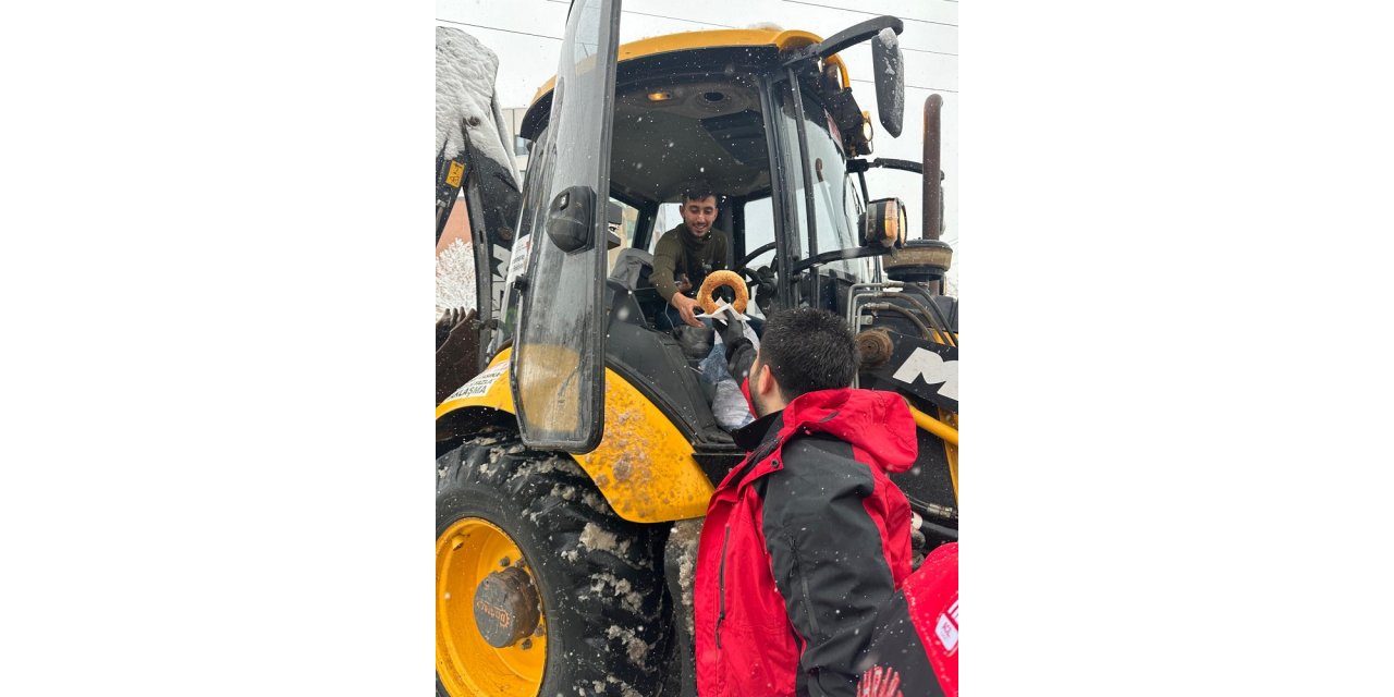 Onikişubat’ta kar soğuğuna karşı sıcak dayanışma