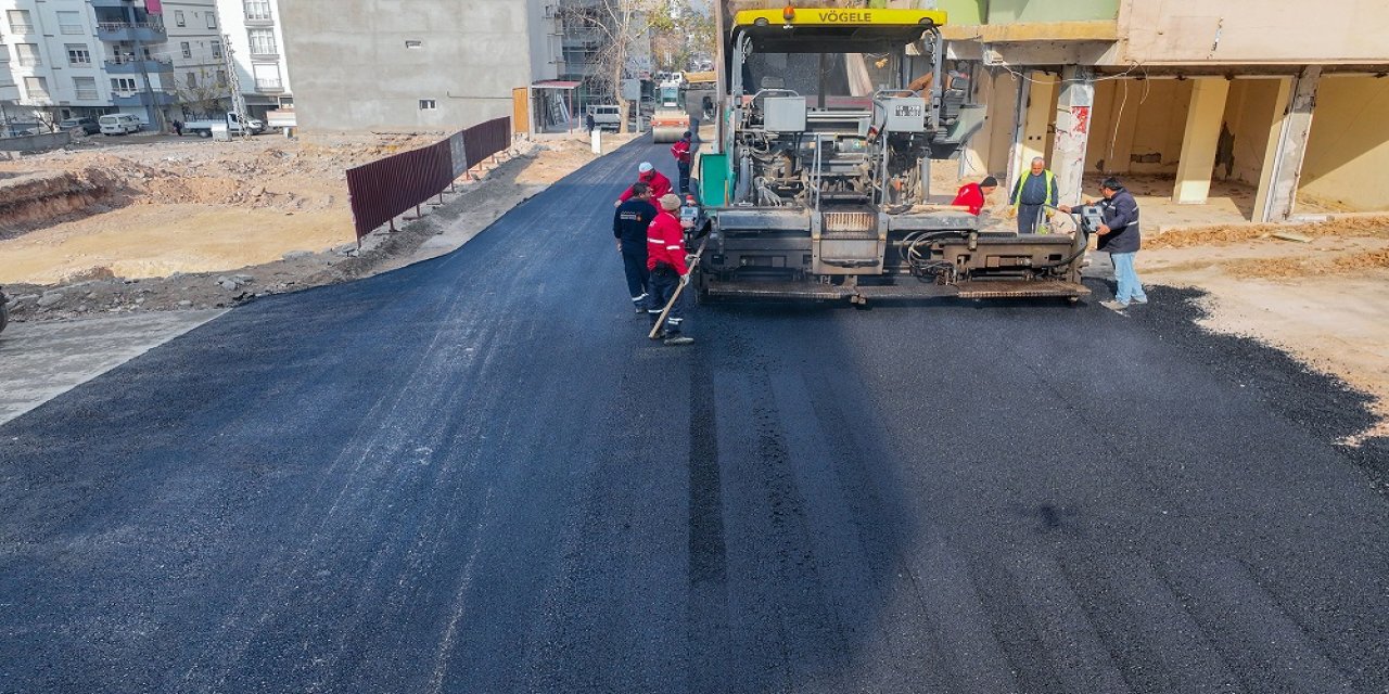 Altyapısı Tamamlanan Pazarcık Atatürk Caddesi Asfaltlanıyor…