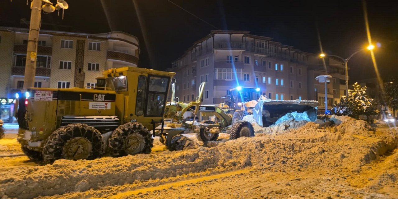 Göksun’un Ana Ulaşım Aksları Ulaşıma Açık Tutuluyor