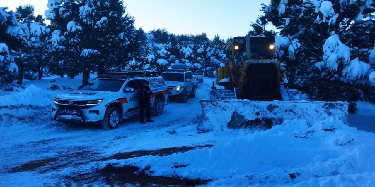 Ekipler Kar Engelini Aştı, Hayata Ulaştı