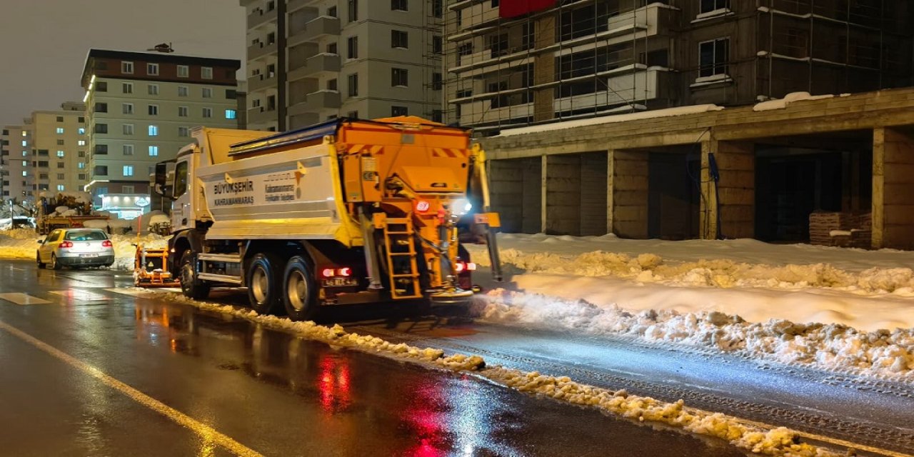 Şehir Merkezinde Arterler Ulaşıma Açık, Buzlanmaya Geçit Yok