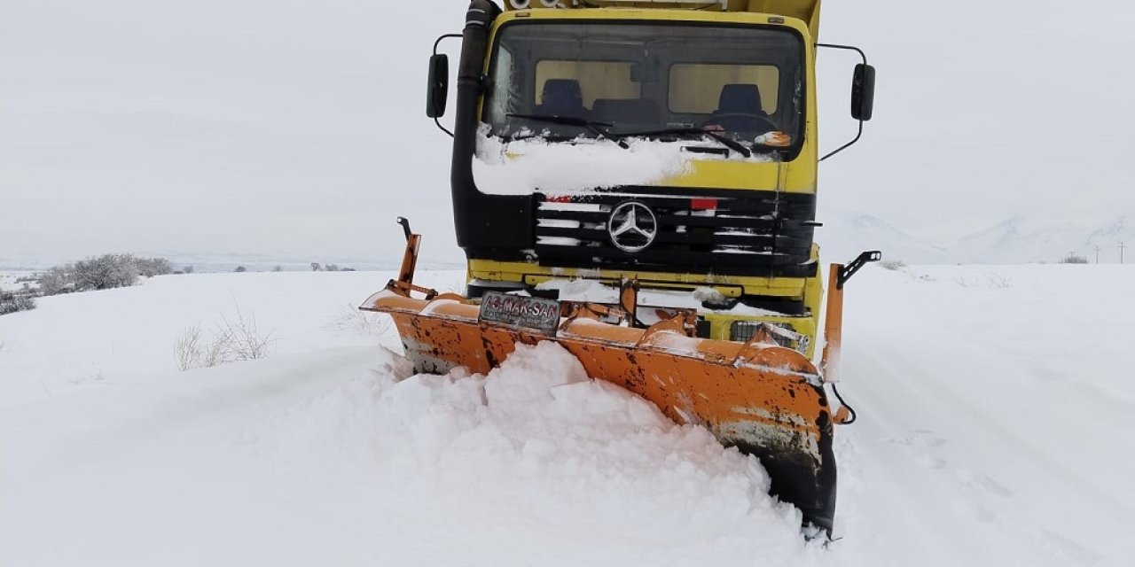 İlçelerde ve Kırsal Mahalle Yollarında Kar Temizliği …