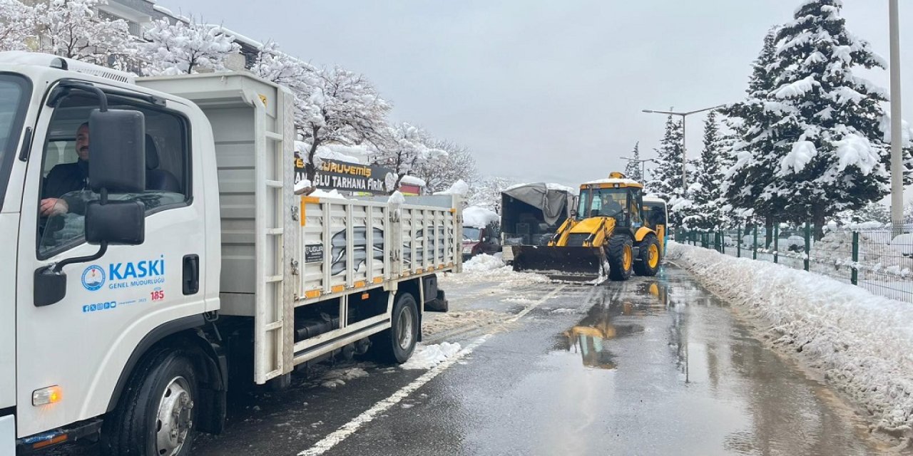 KASKİ’den Karla Mücadeleye Güçlü Destek
