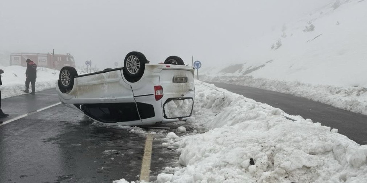 Kahramanmaraş’ta kontrolden çıkan araç takla attı: 2’si çocuk 6 yaralı 