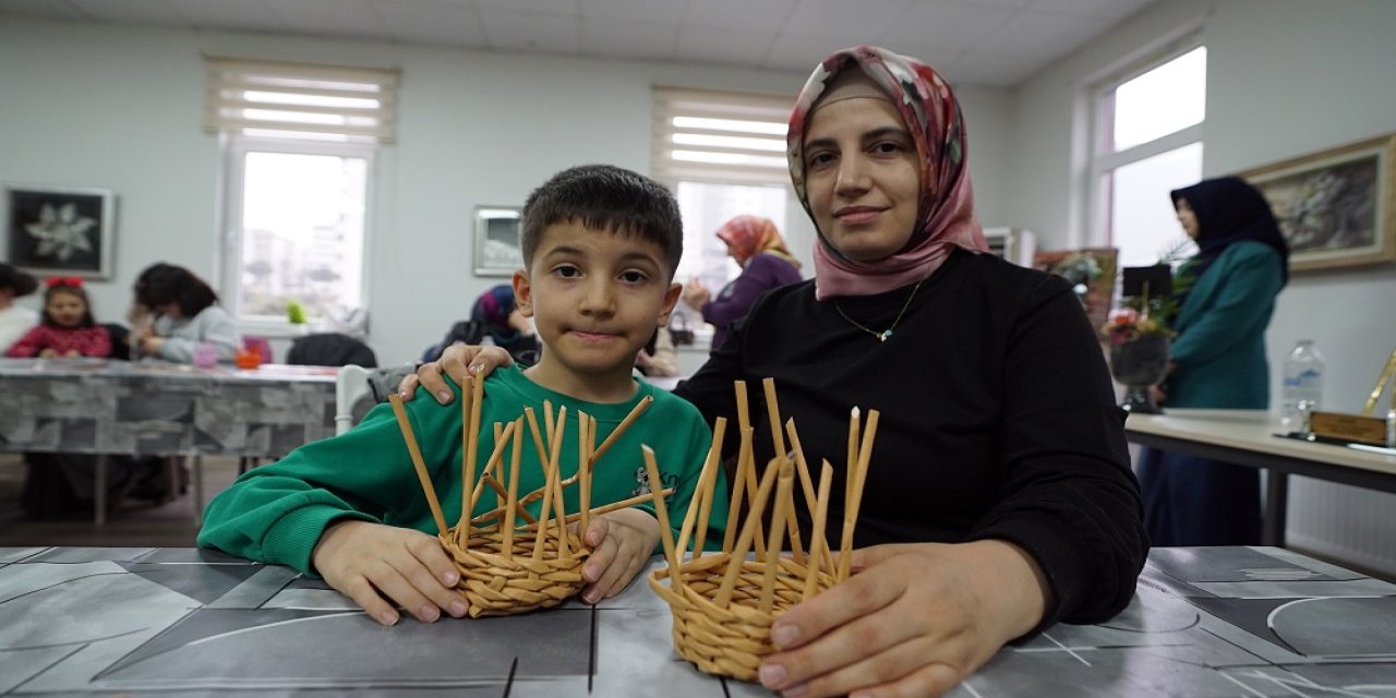 Anne Eli ve Çocukların Hayali Bu Atölyede Buluştu