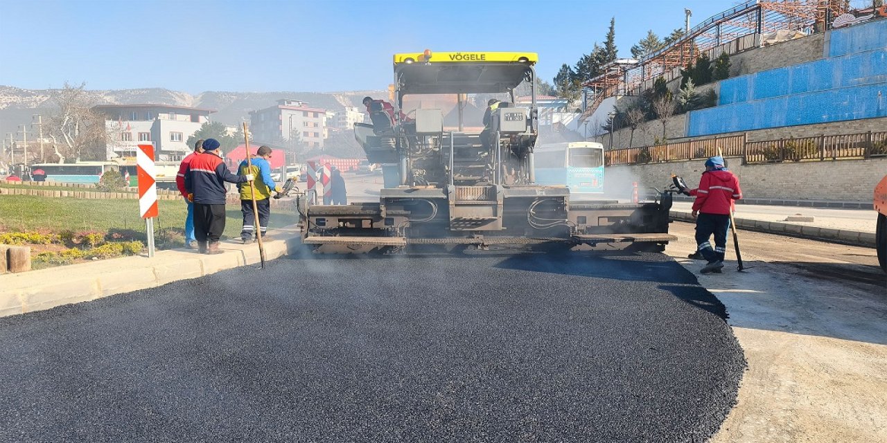 Dulkadiroğlu’nda Yollar Bir Bir Yenileniyor…