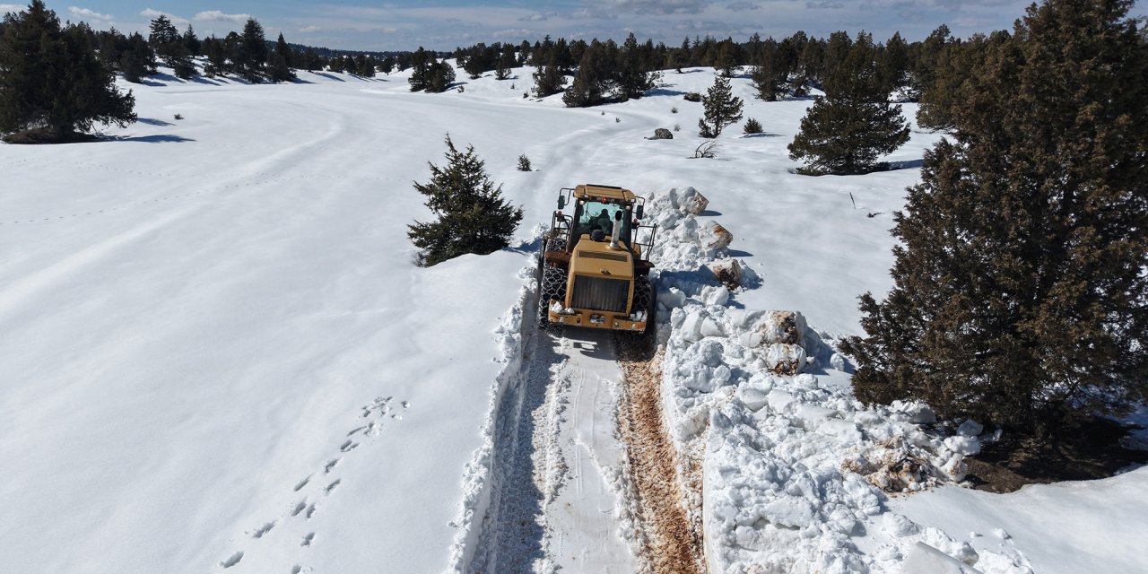 Göksun Kırsalında Olumsuz Hava Koşullarıyla Etkin Mücadele