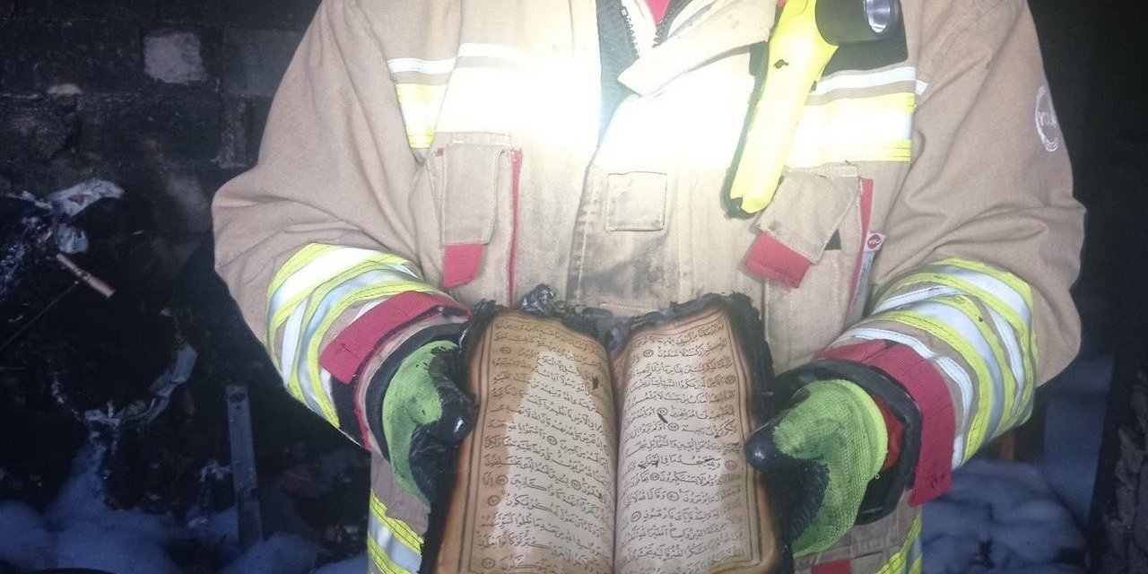 Kahramanmaraş’ta evi, paraları yandı sadece Kuran’ı Kerim zarar görmedi