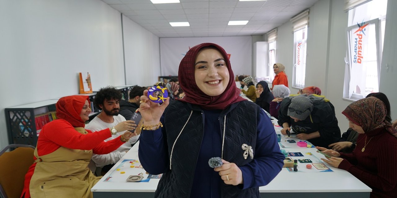 Gençler Pusula Maraş’ın Atölyesinde Hem Öğrendi Hem Üretti