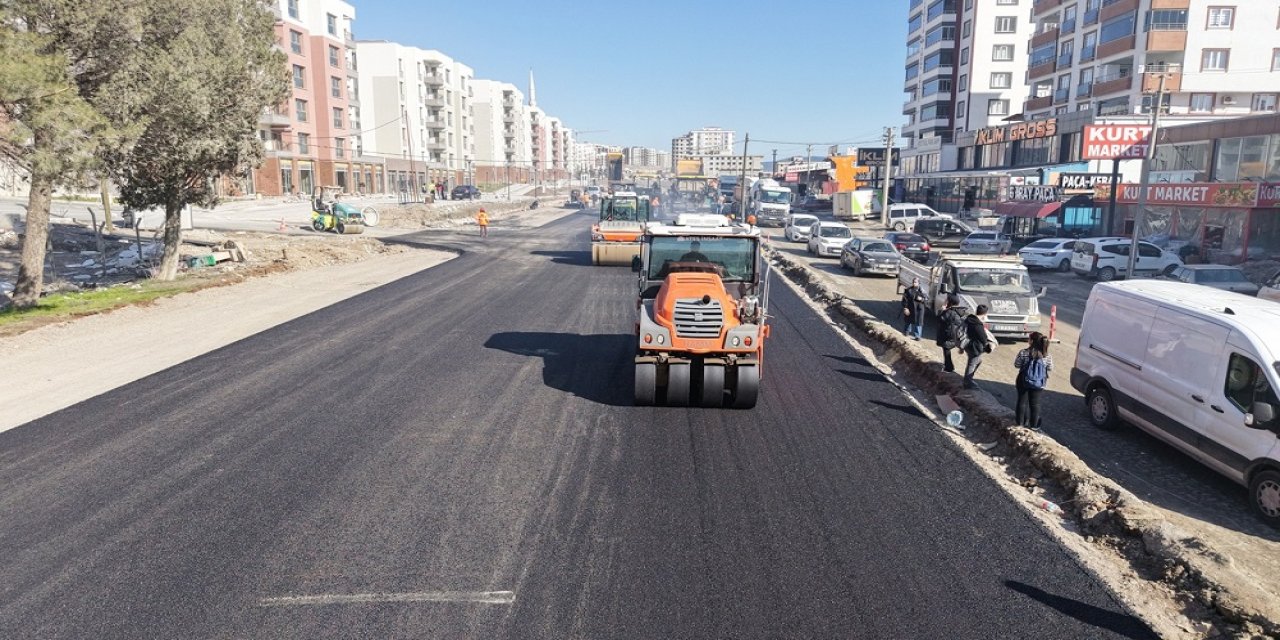 Doğukent Yolunda Yenileme Çalışmalarına Başlandı