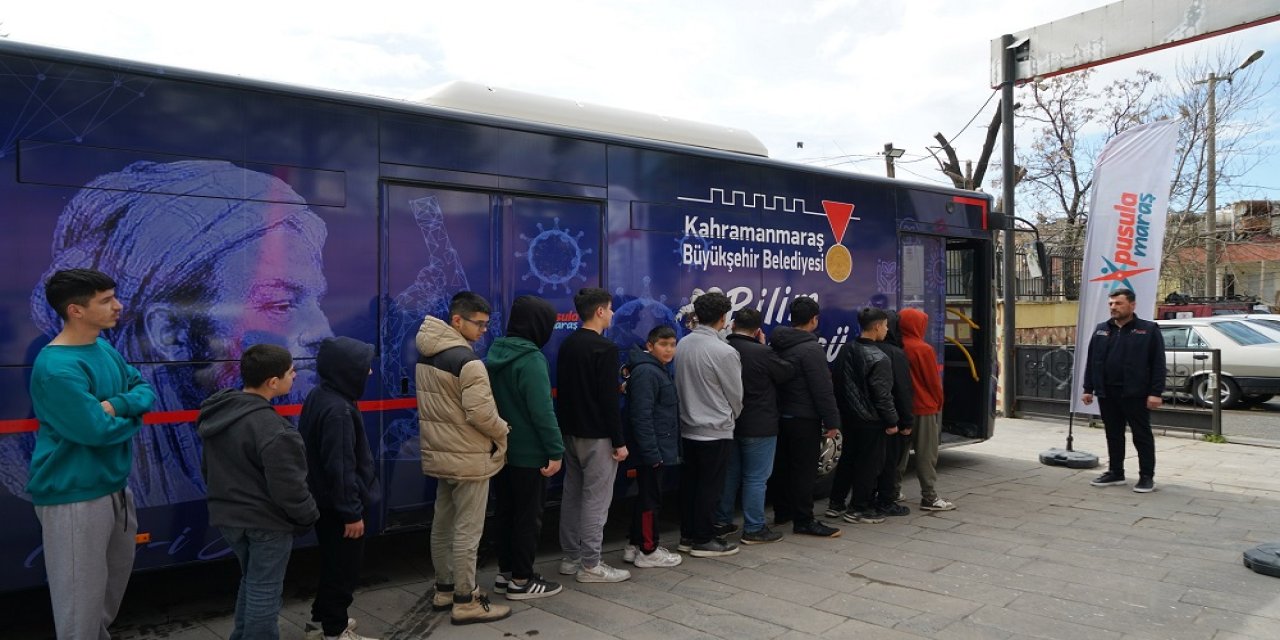 Gezen Bilim Merkezi Yollarda...