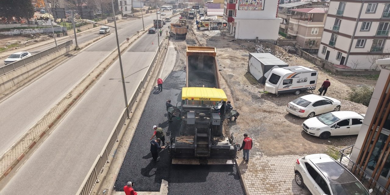 Asfalt Mesaisi Dulkadiroğlu’nda Sürüyor