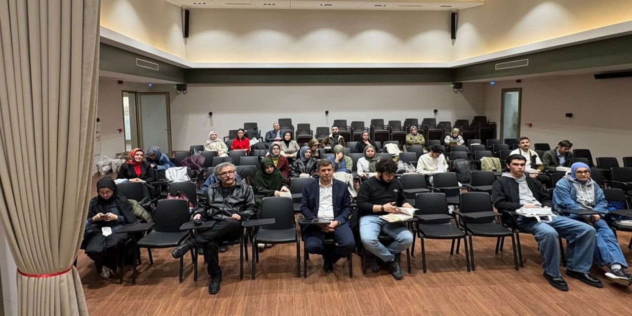 Edebiyat Şehrinde Sanat Konuşuldu