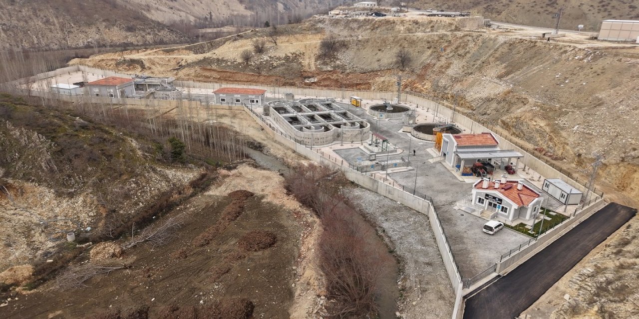 Çağlayancerit’in İleri Biyolojik Atıksu Arıtma Tesisi Hizmete Alındı