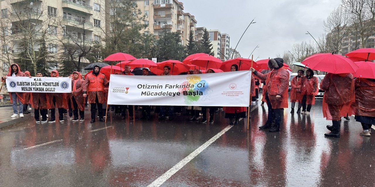 Kahramanmaraş Otizm İçin Yürüdü; Mesajlar Gökyüzüne Bırakıldı